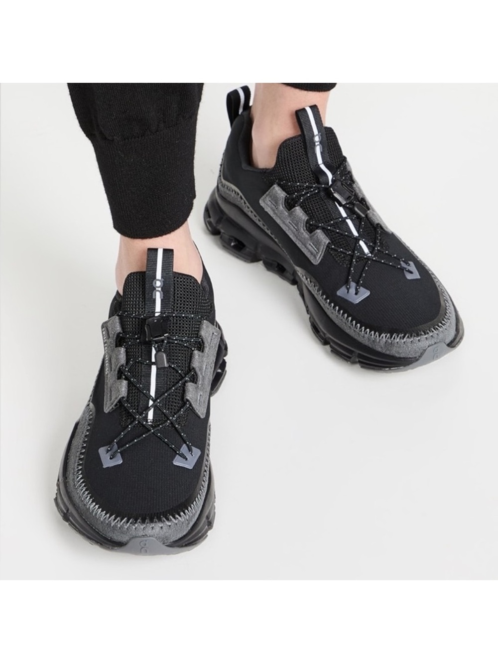 On Cloud Running Cloudaway Women’s Sneakers Black & Grey 9